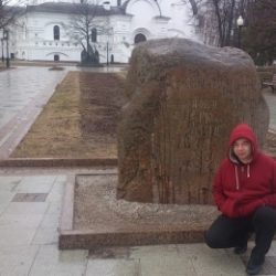 Парень. Ищу девушку в Москве, хочу секса и отношений